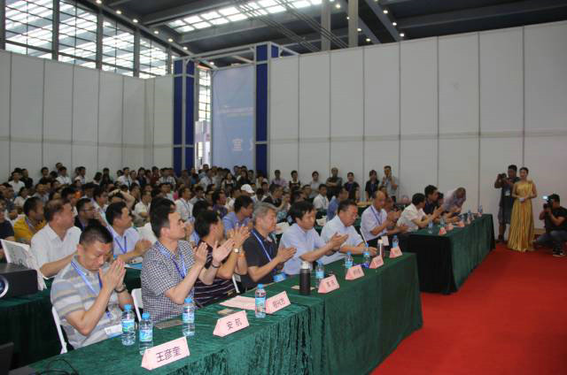 z6com·尊龙科技贺中国首届安防系统集成联盟高端峰会暨深安协20周年庆典隆重举行