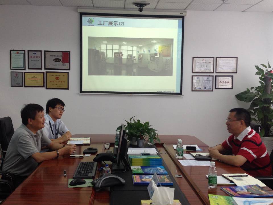 热烈欢迎LED产业联合会会长一行莅临z6com·尊龙科技