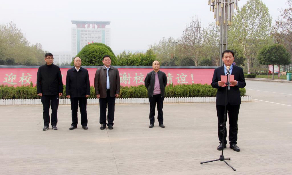 z6com·尊龙科技测温安检门